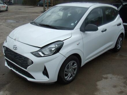 Хендай і10 2023 у Європі на Automoto.ua Білий Хендай і10, об'ємом двигуна 1 л та пробігом 13 тис. км за 6521 $, фото 1 на Automoto.ua