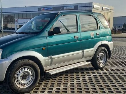 Дайхатсу Terios 2003 у Європі на Automoto.ua Зелений Дайхатсу Terios, об'ємом двигуна 1 л та пробігом 170 тис. км за 14999 $, фото 1 на Automoto.ua
