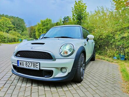 Мини Купер С 2013 в Европе на Automoto.ua Серый Мини Купер С, объемом двигателя 1.6 л и пробегом 153000 тыс. км за 45000 $, фото 1 на Automoto.ua