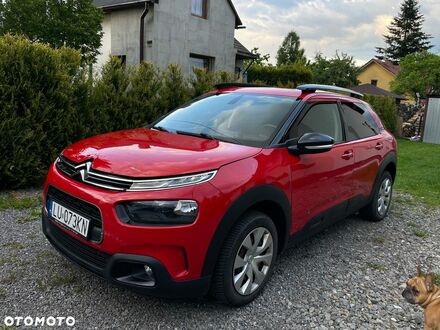 Ситроен C4 Кактус 2018 в Европе на Automoto.ua Красный Ситроен C4 Кактус, объемом двигателя 1 л и пробегом 130 тыс. км за 6514 $, фото 1 на Automoto.ua