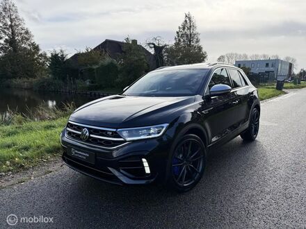 Фольксваген Ти-Рок 2022 в Европе на Automoto.ua Черный Фольксваген Ти-Рок, объемом двигателя 1.98 л и пробегом 19 тыс. км за 53743 $, фото 1 на Automoto.ua