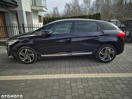 DS ДС 2015 в Европе на Automoto.ua DS ДС, объемом двигателя 1 л и пробегом 212 тыс. км за 47500 $, фото 1 на Automoto.ua