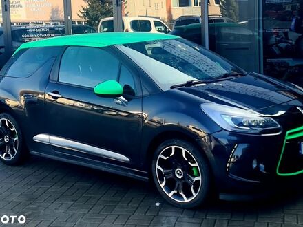 Ситроен ДС3 2015 в Европе на Automoto.ua Черный Ситроен ДС3, объемом двигателя 1 л и пробегом 128 тыс. км за 28000 $, фото 1 на Automoto.ua