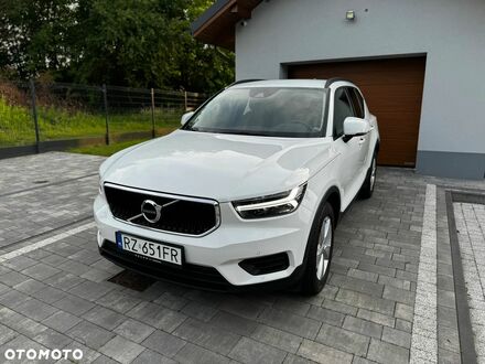 Вольво XC40, объемом двигателя 1.48 л и пробегом 30 тыс. км за 26458 $, фото 1 на Automoto.ua