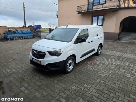 Опель Комбо груз.-пасс. 2021 в Европе на Automoto.ua Белый Опель Комбо груз.-пасс., объемом двигателя 1.5 л и пробегом 36 тыс. км за 61500 $, фото 1 на Automoto.ua