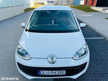 Фольксваген Ап 2013 в Европе на Automoto.ua Белый Фольксваген Ап, объемом двигателя 1 л и пробегом 183 тыс. км за 13500 $, фото 1 на Automoto.ua