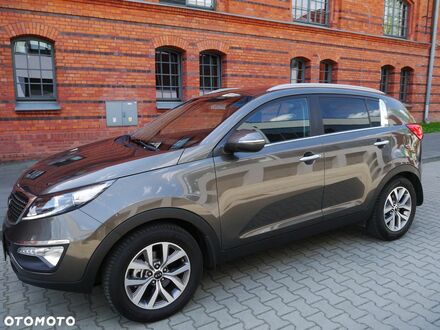 Киа Sportage, объемом двигателя 1.59 л и пробегом 181 тыс. км за 11641 $, фото 1 на Automoto.ua