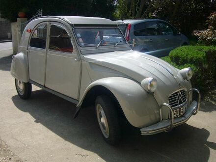 Сірий Сітроен 2CV, об'ємом двигуна 0.43 л та пробігом 59 тис. км за 16340 $, фото 1 на Automoto.ua