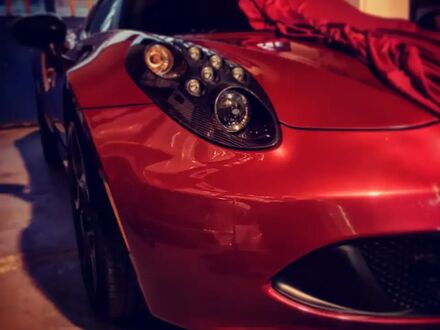 Альфа Ромео 4Ц 2014 в Европе на Automoto.ua Альфа Ромео 4Ц, объемом двигателя 1.74 л и пробегом 62 тыс. км за 82184 $, фото 1 на Automoto.ua