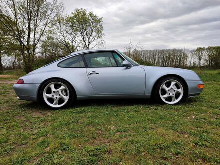 Серый Порше 911, объемом двигателя 3.6 л и пробегом 230 тыс. км за 69885 $, фото 1 на Automoto.ua