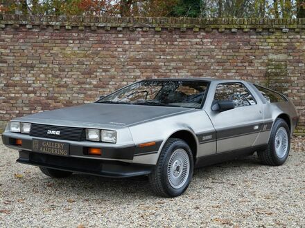 Delorean DMC-12 1982 у Європі на Automoto.ua Сірий Delorean DMC-12, об'ємом двигуна 0 л та пробігом 22 тис. км за 91598 $, фото 1 на Automoto.ua