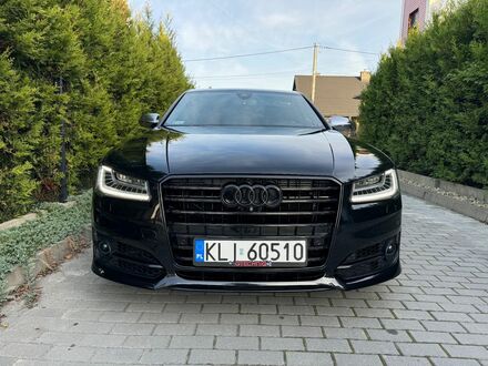 Ауди С8 2014 в Европе на Automoto.ua Черный Ауди С8, объемом двигателя 3.99 л и пробегом 77 тыс. км за 169000 $, фото 1 на Automoto.ua