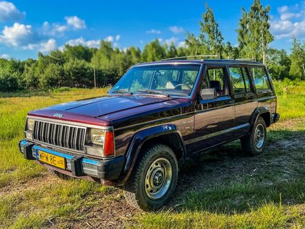 Джип Cherokee, об'ємом двигуна 3.96 л та пробігом 170 тис. км за 11210 $, фото 1 на Automoto.ua