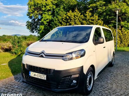 Ситроен Space Tourer 2020 в Европе на Automoto.ua Белый Ситроен Space Tourer, объемом двигателя 1 л и пробегом 150 тыс. км за 19129 $, фото 1 на Automoto.ua