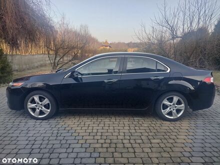 Хонда Аккорд 2008 в Европе на Automoto.ua Черный Хонда Аккорд, объемом двигателя 1 л и пробегом 276 тыс. км за 23500 $, фото 1 на Automoto.ua