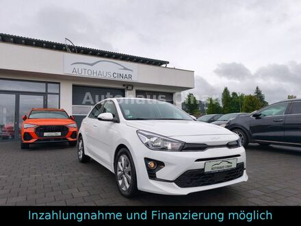 Киа Рио 2021 в Европе на Automoto.ua Белый Киа Рио, объемом двигателя 1 л и пробегом 41 тыс. км за 18349 $, фото 1 на Automoto.ua
