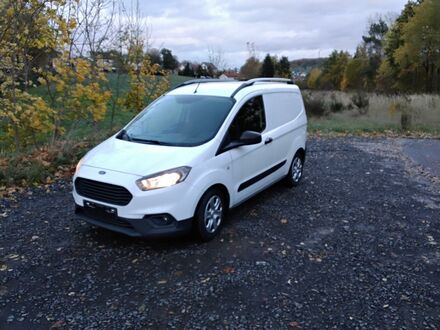 Форд Транзит Курьер 2022 в Европе на Automoto.ua Форд Транзит Курьер, объемом двигателя 0 л и пробегом 105 тыс. км за 7777 $, фото 1 на Automoto.ua