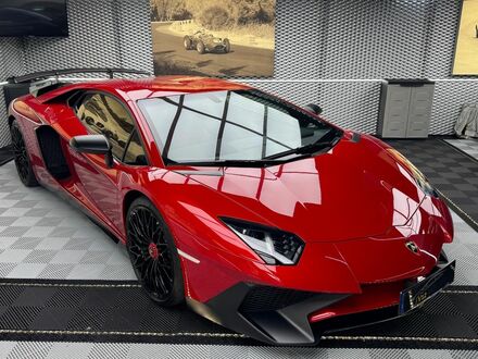 Ламборджини Авентадор 2017 в Европе на Automoto.ua Красный Ламборджини Авентадор, объемом двигателя 6.5 л и пробегом 2 тыс. км за 538035 $, фото 1 на Automoto.ua