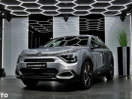 Ситроен С4 2022 в Европе на Automoto.ua Серый Ситроен С4, объемом двигателя 1 л и пробегом 110 тыс. км за 66900 $, фото 1 на Automoto.ua