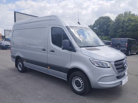 Мерседес Sprinter 2024 в Европе на Automoto.ua Серебряный Мерседес Sprinter, объемом двигателя 1.95 л и пробегом 19 тыс. км за 64184 $, фото 1 на Automoto.ua