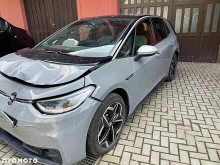 Фольксваген ID.3 2020 в Европе на Automoto.ua Серый Фольксваген ID.3, объемом двигателя 0 л и пробегом 70 тыс. км за 8596 $, фото 1 на Automoto.ua
