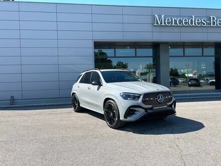 Мерседес GLE 300 2025 в Европе на Automoto.ua Серый Мерседес GLE 300, объемом двигателя 1.99 л и пробегом 0 тыс. км за 104954 $, фото 1 на Automoto.ua
