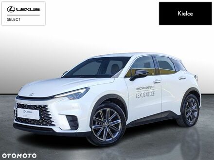 Лексус LBX 2024 у Європі на Automoto.ua Білий Лексус LBX, об'ємом двигуна 1 л та пробігом 12 тис. км за 153800 $, фото 1 на Automoto.ua