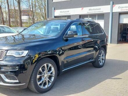 Джип Grand Cherokee 2020 у Європі на Automoto.ua Чорний Джип Grand Cherokee, об'ємом двигуна 2.99 л та пробігом 50 тис. км за 45701 $, фото 1 на Automoto.ua