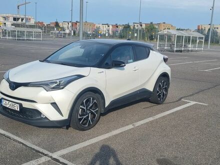 Тойота C-HR, объемом двигателя 1.8 л и пробегом 32 тыс. км за 22678 $, фото 1 на Automoto.ua