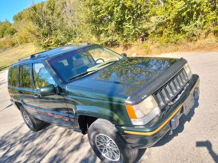Джип Grand Cherokee 1995 у Європі на Automoto.ua Зелений Джип Grand Cherokee, об'ємом двигуна 5.22 л та пробігом 187 тис. км за 9912 $, фото 1 на Automoto.ua