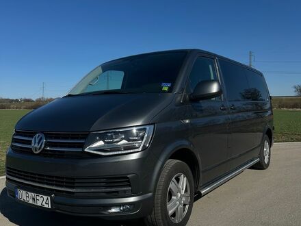 Фольксваген Transporter 2017 в Европе на Automoto.ua Серый Фольксваген Transporter, объемом двигателя 1 л и пробегом 315 тыс. км за 90000 $, фото 1 на Automoto.ua