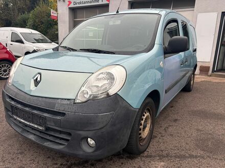 Рено Кенгу 2012 в Европе на Automoto.ua Синий Рено Кенгу, объемом двигателя 1.46 л и пробегом 179 тыс. км за 3811 $, фото 1 на Automoto.ua