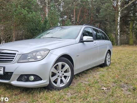 Мерседес Ц-Класс 2011 в Европе на Automoto.ua Серый Мерседес Ц-Класс, объемом двигателя 1 л и пробегом 153 тыс. км за 34900 $, фото 1 на Automoto.ua