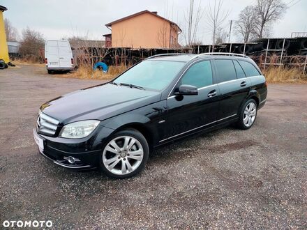 Мерседес Ц-Класс 2009 в Европе на Automoto.ua Черный Мерседес Ц-Класс, объемом двигателя 1 л и пробегом 225 тыс. км за 6778 $, фото 1 на Automoto.ua