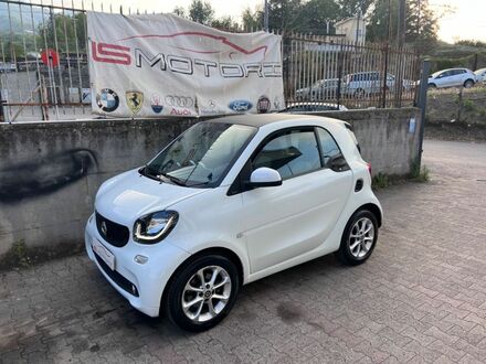 Смарт Форту 2015 в Европе на Automoto.ua Белый Смарт Форту, объемом двигателя 1 л и пробегом 111 тыс. км за 9291 $, фото 1 на Automoto.ua