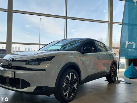 Ситроен С4 2025 в Европе на Automoto.ua Белый Ситроен С4, объемом двигателя 1 л и пробегом 3 тыс. км за 114900 $, фото 1 на Automoto.ua