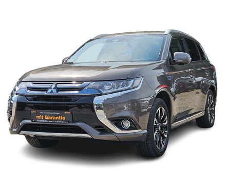 Мицубиси Outlander PHEV 2018 в Европе на Automoto.ua Мицубиси Outlander PHEV, объемом двигателя 2 л и пробегом 113 тыс. км за 16780 $, фото 1 на Automoto.ua
