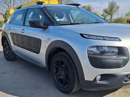 Ситроен C4 Кактус 2018 в Европе на Automoto.ua Серый Ситроен C4 Кактус, объемом двигателя 1 л и пробегом 120 тыс. км за 4335 $, фото 1 на Automoto.ua