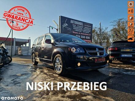 Додж Гранд Караван 2019 в Европе на Automoto.ua Черный Додж Гранд Караван, объемом двигателя 3.6 л и пробегом 109 тыс. км за 15448 $, фото 1 на Automoto.ua