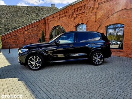 БМВ Х5 2023 у Європі на Automoto.ua Чорний БМВ Х5, об'ємом двигуна 3 л та пробігом 37 тис. км за 329000 $, фото 1 на Automoto.ua