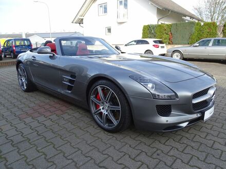 Мерседес SLS AMG 2012 в Европе на Automoto.ua Серый Мерседес SLS AMG, объемом двигателя 6.21 л и пробегом 28 тыс. км за 205086 $, фото 1 на Automoto.ua