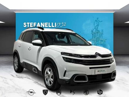 Ситроен C5 Aircross 2019 в Европе на Automoto.ua Белый Ситроен C5 Aircross, объемом двигателя 1.5 л и пробегом 79 тыс. км за 18820 $, фото 1 на Automoto.ua