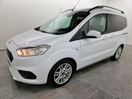 Форд Tourneo Courier 2019 в Европе на Automoto.ua Белый Форд Tourneo Courier, объемом двигателя 1 л и пробегом 78 тыс. км за 15778 $, фото 1 на Automoto.ua