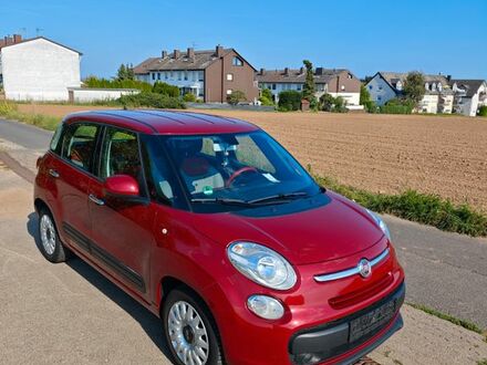 Фиат 500L 2013 в Европе на Automoto.ua Красный Фиат 500L, объемом двигателя 1.25 л и пробегом 267 тыс. км за 5675 $, фото 1 на Automoto.ua