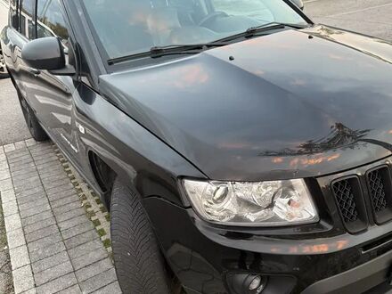 Джип Компас 2012 в Европе на Automoto.ua Джип Компас, объемом двигателя 2.14 л и пробегом 199 тыс. км за 6385 $, фото 1 на Automoto.ua