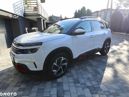 Ситроен C5 Aircross 2019 в Европе на Automoto.ua Белый Ситроен C5 Aircross, объемом двигателя 1.2 л и пробегом 60 тыс. км за 64500 $, фото 1 на Automoto.ua