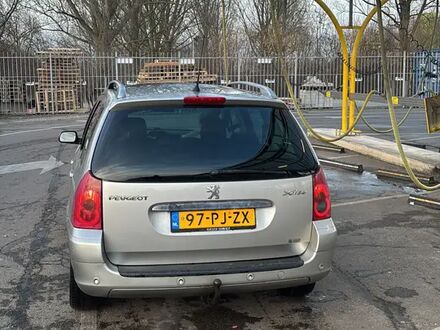 Пежо 307 2004 у Європі на Automoto.ua Сірий Пежо 307, об'ємом двигуна 2 л та пробігом 209 тис. км за 1256 $, фото 1 на Automoto.ua
