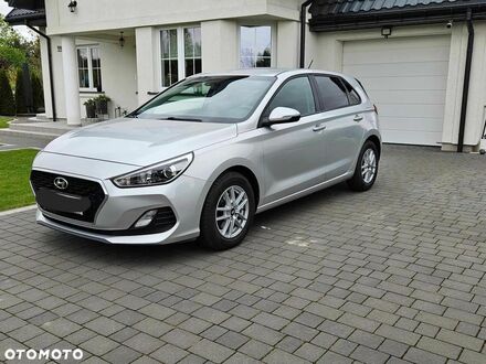 Хендай i30, объемом двигателя 1.37 л и пробегом 34 тыс. км за 11555 $, фото 1 на Automoto.ua