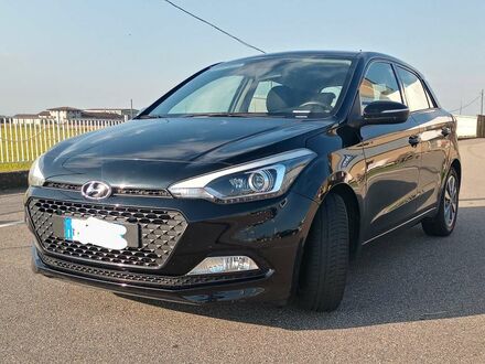 Хендай і20, об'ємом двигуна 1.25 л та пробігом 82 тис. км за 11555 $, фото 1 на Automoto.ua