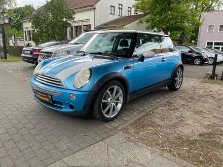 Міні Cooper 2004 у Європі на Automoto.ua Синій Міні Cooper, об'ємом двигуна 1.6 л та пробігом 180 тис. км за 3417 $, фото 1 на Automoto.ua